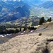 Bei den Hütten unten steht das Bike