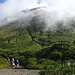 Auch die Grande Soufriére (1467m) ist trotz des sonnigen Tages heute stark vernebelt. Dort oben war ich schon einmal ([tour139675 La Soufrière (1467m) - Höchster Berg der Kleinen Antillen]). Also lasse ich diesen Gipfel heute links liegen.