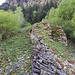 die dreickige Festungsruine Caslasc