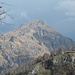 Tirata l’ora del pranzo siamo ridiscesi verso la trattoria, con vista sul Monte Due Mani dove si sono spostate le nuvole temporalesche.