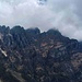 Dopo il pranzo, visto che sul prospicente Resegone si stavano riorganizzando nuvole grigiastre, abbiamo iniziato lestamente la via del ritorno seguendo il sentiero verso il Rifugio Stoppani.