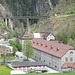 über diese hohe Brücke muss er gekommen – über diese hohe Brücke ist rojosuiza schon zig Male gekommen, ohne etwas zu ahnen...