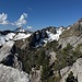 Ausblick vom Hauptgipfel zu Le Linleu (rechts)
