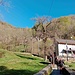 Raggiunto e superato il Rifugio Fantoli stranamente chiuso (al ritorno lo troveremo aperto), si prosegue su sentiero.