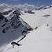 Aufblick zur Wildspitze und Tiefblick zum Mutkogel und Tiefenbachkogel.