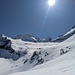 In discesa, uno sguardo verso il Breithornpass prima di affrontare il traverso 
