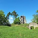 Auf dem Gipfelplateau mit den Ruinenresten
