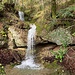 ... zu einer herrlichen Wasserfallstufe ...