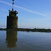 ...das Wasser ist auf den letzten Metern zu tief und die Strömung zu stark.<br /><br />In solchen tiefen Prielen sollte man unbedingt einen Stock dabei haben. Wie könnte man ansonsten herausfinden, dass der Boden ein paar Meter weiter plötzlich absackt?