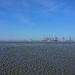 Nein, man kann nicht zum Jade-Weser-Port weiterwandern. Obwohl es kaum noch zwei Kilometer wären...