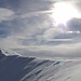Der Gipfelgrat. Links das Jägglischhorn. [u Marmotta] geniesst das tolle Panorama.