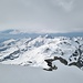 Blick nach Süden. Noch liegt ordentlich Schnee in den höheren Lagen 