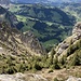 Blick hinunter zum Abstieg in der Kleinen Chrinde