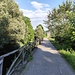 sulla pista ciclopedonale dopo Laveno