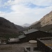 Im Bild das Refuge des Moufflons. Beide Hütten stehen direkt nebeneinander