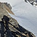 Tiefblick nach dem Einstieg auf den Grat