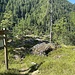 Eine der, den Wanderweg zur Hochstadelhütte, begleitendene Tafel.