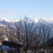 <b>Bellissimo panorama dal Monte di Tremezzo, al Bernina, al Monte Legnone, al Pizzo Alto, al Monte Muggio, al Pizzo Rotondo, con scorci anche sul Lago di Como.</b>