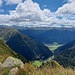 Blick vom Grat auf das Penser Tal