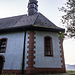 ... zu der Bergnase namens Kreuzberg (384 m) mit Wallfahrts-Kapelle ...