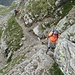 Il breve passaggio attrezzato a monte del bivacco.