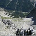 Ein Blick über das Großkar hinab ins Karwendeltal.