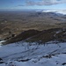 Tiefblick über den Gletscherrest, rechts der Hofsjökull.