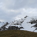 Auf dem Weg zur Ebenalp: Blick zurück auf den Schäfler und das Berggasthaus, das wie ein Adlerhorst auf dem Gipfel thront