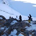 Abstieg von der Wildseeluggen - die Ski müssen getragen werden