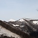 <b>Il Pizzo della Croce e il Poncione di Cabbio visti dall'Alpe Loasa</b>.