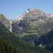 Panorama verso il Pass e il [http://www.hikr.org/tour/post6006.html  Piz Giümela], confinanti con la Val Calanca