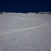 Einige Skischwünge waren im feuchten, tiefen Nassschnee auf der Burgfeldstand-Südostflanke gerade noch möglich.