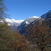 Aussicht auf's Bleniotal. Das erste Seitental ist das Val Pontirone und das nächste Seitental, das Val Malvaglia.