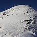 Der Gipfelkopf vom Ziger (2074m) - obwohl er so einfach ausschaut, mussten wir hier doch schön im Schnee herumwühlen.