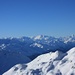Blick vom Gipfel in Richtung Walliser Alpen.