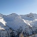 Blick auf die andere Talseite zum Val Cavagnolo (links der Bildmitte). Rechts Pizzo San Giacomo und Marchhorn