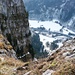 Ausblick vom Liegstein - links die Wand der Mittagsfluh, 800m weiter unten die Bregenzer Ach
