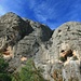 im Tal Estrets d'Arnes, umgeben von Felswänden