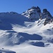 Aussicht von der Wildseeluggen (2493m) auf den Pizol (2844,0m). Rechts vor dem Pizol ist der mit 2770m höchste Gipfel der Lavtinahörner, links P.2813m über dem Pizolgletscher.