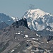 Über dem [peak530 Becs de Bosson 3149m] der höchste Alpengipfel,der [peak6697 Mont Blanc 4810m], links die [peak18216 Grandes Jorasses]