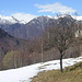 Monte di Comino mit Blick Richtung Valle Onsernone