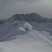 Blick vom Eggberg Richtung "Vorgipfel" P.2204 und Rätschenhorn