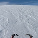 Die Firnhaube vom Chli Spannort und meine 2 Steileispickel. <br />Ich machte die ersten Spuren in der Saison im Schnee auf dem Chli Spannort, ein herrliches gefühl, man fühlt sich wie die Alpinisten welche die ersten waren die unsere Berge als erste bestiegen haben!! 