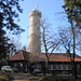 Nach Renovierungsarbeiten nun wieder zugänglich : Der 25m hohe Süntelturm 