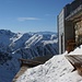 Winteridylle auf der Camona da Medel (2524m) mit Sicht auf den Piz Gannaretsch (3040m).