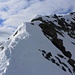 Der Höhepunkt einer Piz Medel Besteigung ist der kurze Felsgrat vom Skidepot hinauf zum höchsten Punkt. Der Grat zum 3210,7m hohen Gipfel ist etwas luftig, jedoch sehr einfach begehbar.<br /><br />Der Piz Medel wurde übrigens am 16.8.1865 von G. Studer erstmals bestiegen.