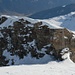 im Abstieg auf unserer Schneeschuhtour: links weg ins Couloir oder über die Leiter bis Beverin Pintg? auf jeden Fall ein markanter Felskopf auf 2769m 