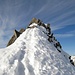exponierter Fussaufstieg zum Gipfelturm des Witenwasserenstock 3082m