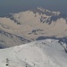 Aussicht vom Mattjisch Horn im Detail: Hinteregg mit Skilift und darüber der Naafkopf!