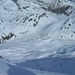 direkter Blick vom Gipfel auf den Oberalppass